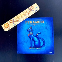 Pyramido Bastet Playmat