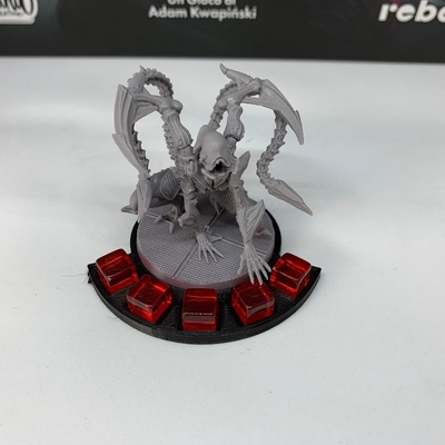 Nemesis: Basetta per Mostri e Cubi Monster Base Adult Crouch